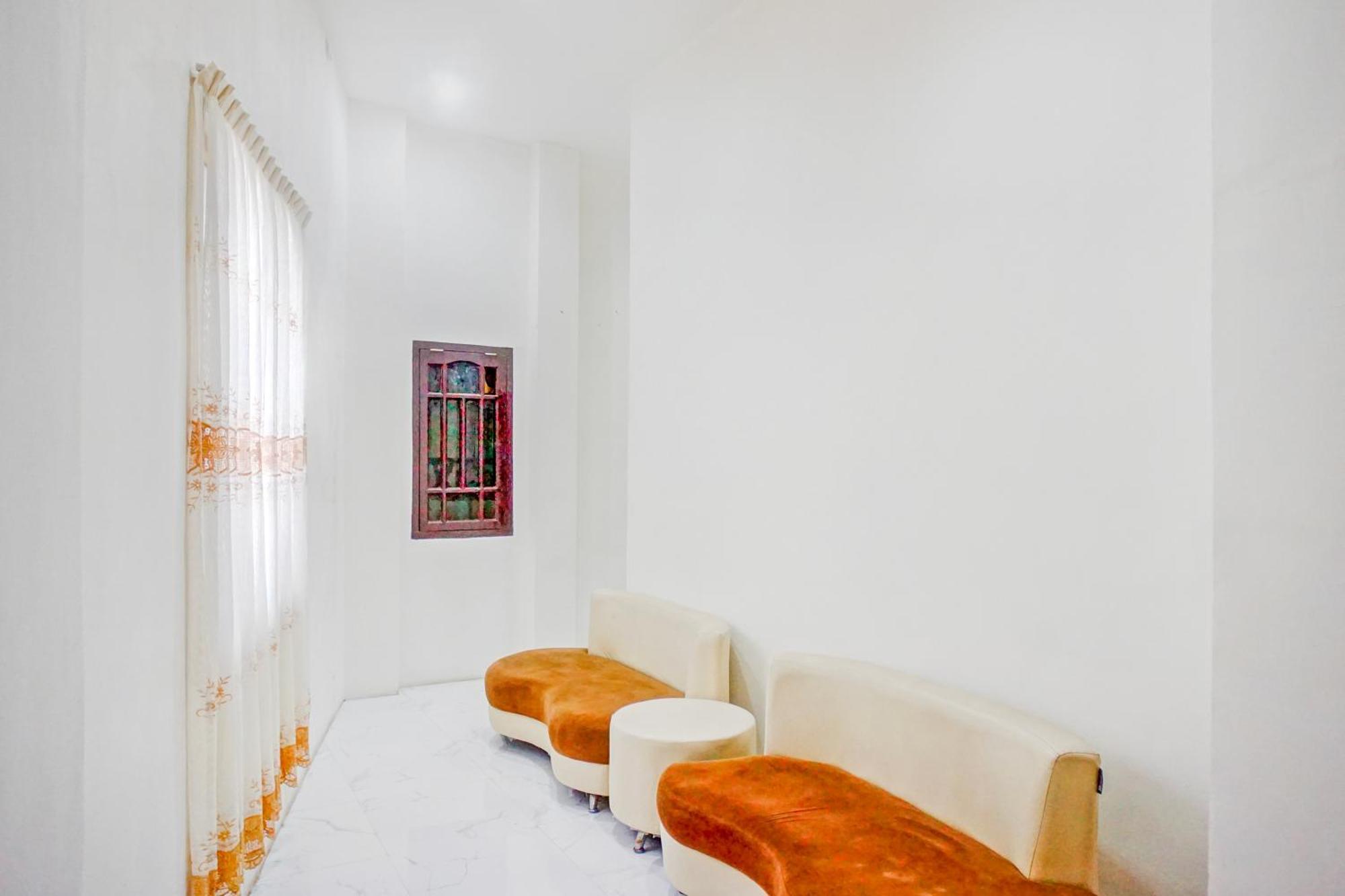 Hotel Collection O Darussalam Near Universitas Syiah Kuala Formerly Meurah Mulia