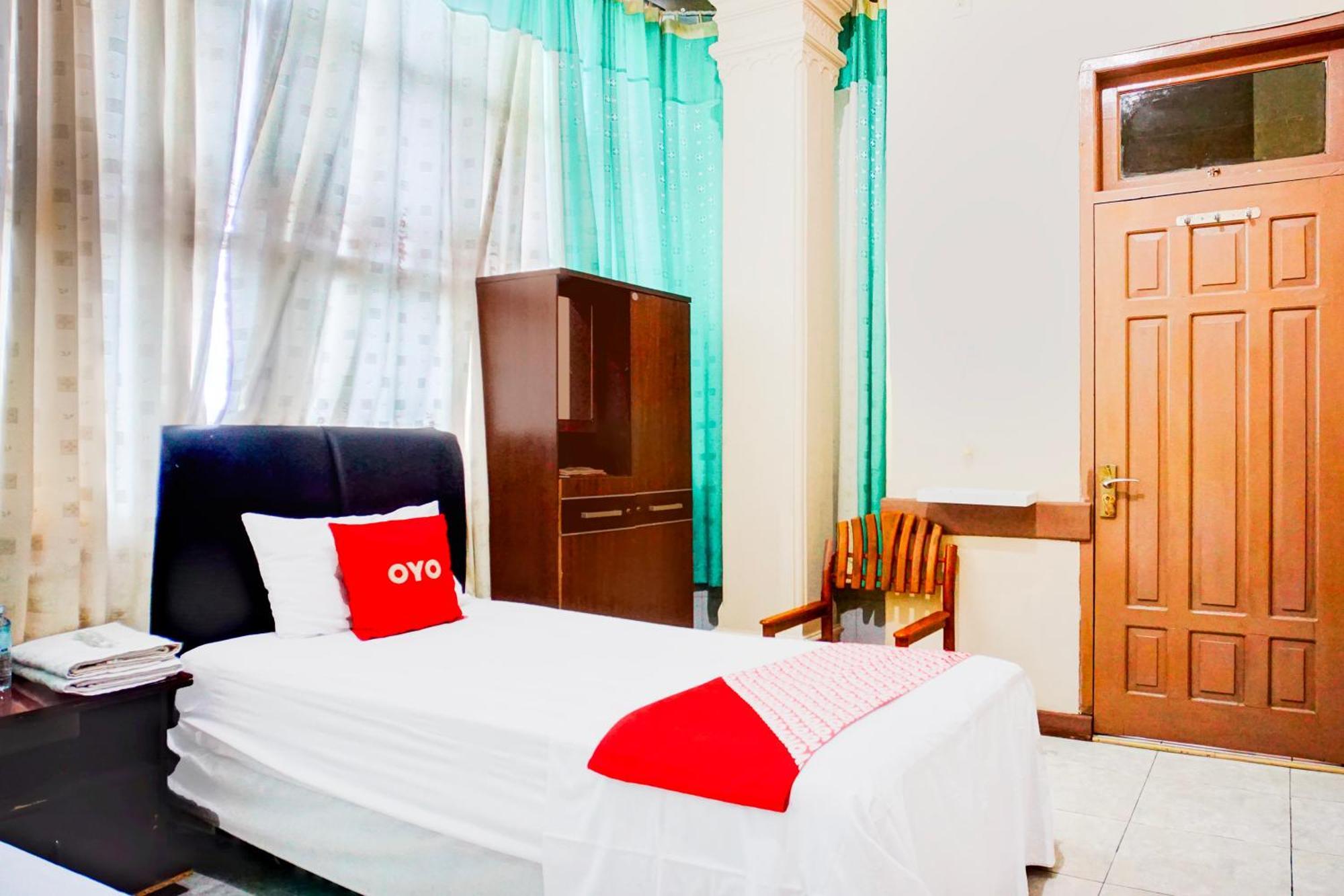 Hotel Collection O Darussalam Near Universitas Syiah Kuala Formerly Meurah Mulia